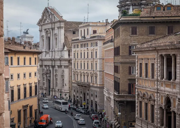 Prestigious Piazza Navona Апартаменты *